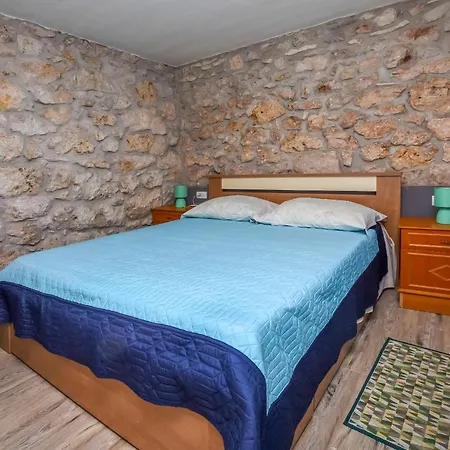 House Neda 펜션 Ražanj